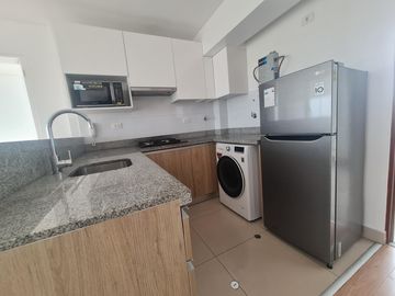SE ALQUILA DEPARTAMENTO SEMI AMOBLADO EN SURQUILLA A PASOS DEL OPEN PLAZA