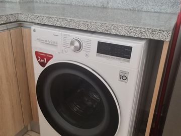 SE ALQUILA DEPARTAMENTO SEMI AMOBLADO EN SURQUILLA A PASOS DEL OPEN PLAZA