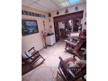 CASA EN VENTA - LAS CUMBRES NORTE