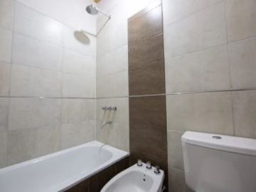 Casa en Venta - Bº La Quebrada - Lujan