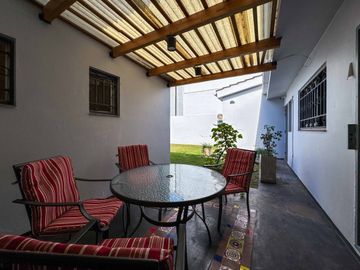 VENTA CASA CERRO DE LAS ROSAS 3 DORM