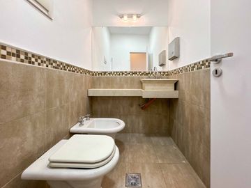 VENTA CASA CERRO DE LAS ROSAS 3 DORM