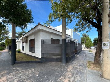 VENTA CASA CERRO DE LAS ROSAS 3 DORM