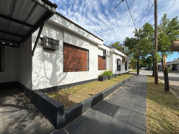 VENTA CASA CERRO DE LAS ROSAS 3 DORM