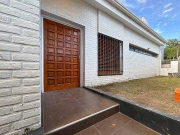 VENTA CASA CERRO DE LAS ROSAS 3 DORM
