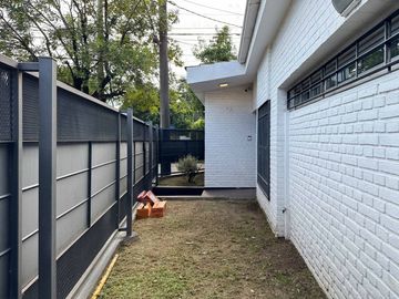 VENTA CASA CERRO DE LAS ROSAS 3 DORM