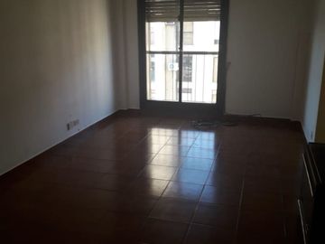 VENTA DEPTO 3 AMBIENTES EN AVELLANEDA CENTRO