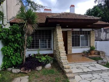 VENTA DE CASA 4AMB C/PILETA GALERIA EL TALAR TIGRE