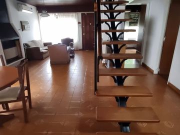 VENTA DE CASA 4AMB C/PILETA GALERIA EL TALAR TIGRE