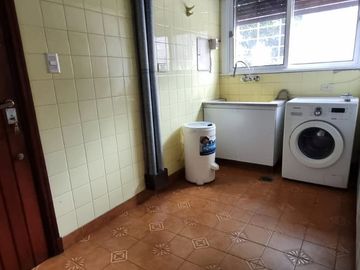 VENTA DE CASA 4AMB C/PILETA GALERIA EL TALAR TIGRE