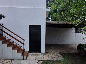VENTA DE CASA 4AMB C/PILETA GALERIA EL TALAR TIGRE