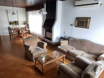 VENTA DE CASA 4AMB C/PILETA GALERIA EL TALAR TIGRE