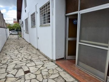 VENTA DE CASA 4AMB C/PILETA GALERIA EL TALAR TIGRE