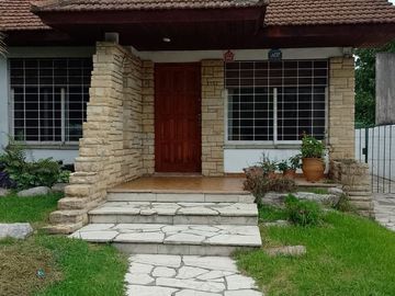 VENTA DE CASA 4AMB C/PILETA GALERIA EL TALAR TIGRE