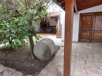 VENTA DE CASA 4AMB C/PILETA GALERIA EL TALAR TIGRE