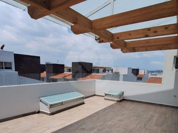 Hacienda Real II Casa en condominio en venta en San Francisco