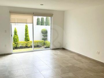 Hacienda Real II Casa en condominio en venta en San Francisco
