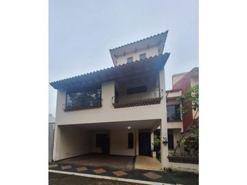 Real del bosque Xalapa, Hermosa casa en Venta para inversion