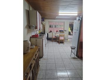 Arayabroker vende preciosa Parcela con casa en Parral