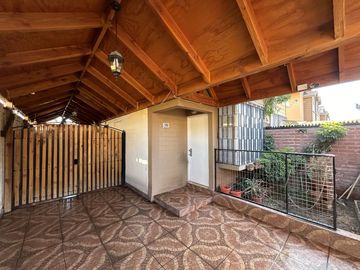 Venta hermosa casa remodelada en San Bernardo