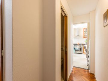 Casa en  Venta -270 m2 cubiertos- Patio - Jardín-Garage.