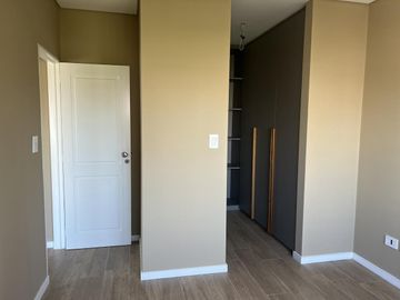 Venta departamento de 3 ambientes en excelente zona de Lanús Oeste