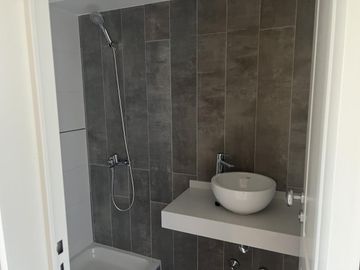 Venta departamento de 3 ambientes en excelente zona de Lanús Oeste