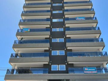 Venta departamento de 3 ambientes en excelente zona de Lanús Oeste