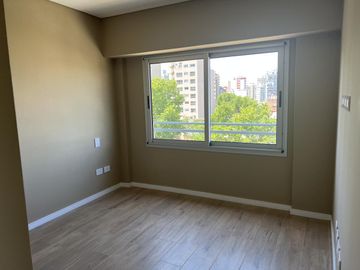 Venta departamento de 3 ambientes en excelente zona de Lanús Oeste