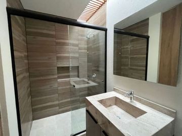 CASA NUEVA EN VENTA FRACC. CAÑADAS DEL BOSQUE, MORELIA, COTO PRIVADO. ZONA HOSPI