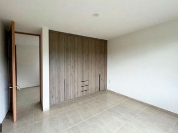 CASA NUEVA EN VENTA FRACC. CAÑADAS DEL BOSQUE, MORELIA, COTO PRIVADO. ZONA HOSPI