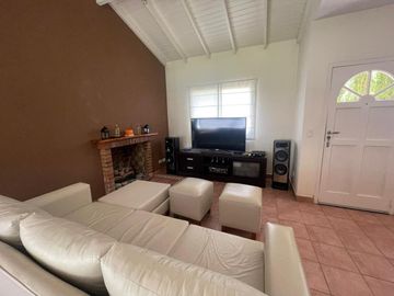 Casa en venta en barrio La Casualidad , Pilar.