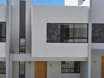 VENTA CASA NUEVA EN LOMAS DE ANGELOPOLIS, PUEBLA