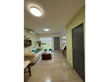 Inversion Garantizada, Casa con habitación en Planta Baja a la Venta