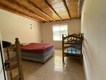 Cabaña en Venta en El Carrizal de Abajo: !!