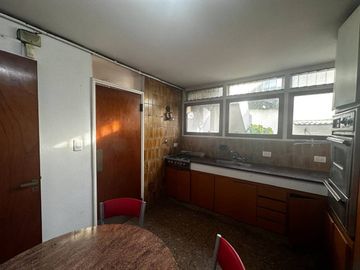 Casas en venta La Plata de 3 dormitorios y cochera