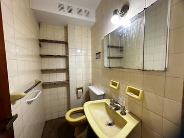 Casas en venta La Plata de 3 dormitorios y cochera