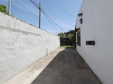VENTA CASA 3AMB CON JARDIN EL TALAR