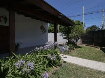VENTA CASA 3AMB CON JARDIN EL TALAR
