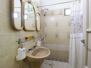 VENTA CASA 3AMB CON JARDIN EL TALAR