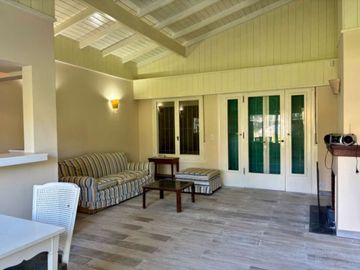 VENTA CASA CON LOTE PINAMAR