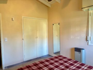 VENTA CASA CON LOTE PINAMAR