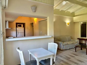VENTA CASA CON LOTE PINAMAR