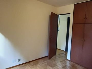 VENTA Dpto 1 dorm. mas Escritorio B° Nueva Córdoba