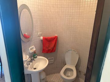 Enorme Casa de 4 dor. y pileta en San Salvador