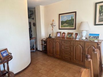 Enorme Casa de 4 dor. y pileta en San Salvador