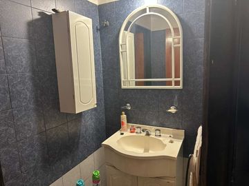 Enorme Casa de 4 dor. y pileta en San Salvador