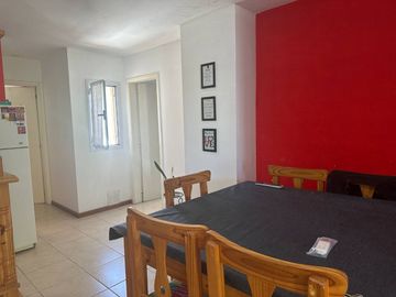 ENCANTADOR Departamento de 2 Dormitorios C/ Balcon