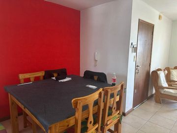ENCANTADOR Departamento de 2 Dormitorios C/ Balcon