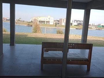 Casa en  Barrio San Sebastián a7 NO ESCRITURADA MB
